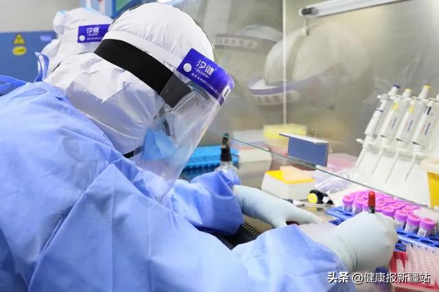 4小时完成实验室改造 华西助力新疆人民医院日核酸检测量可破万