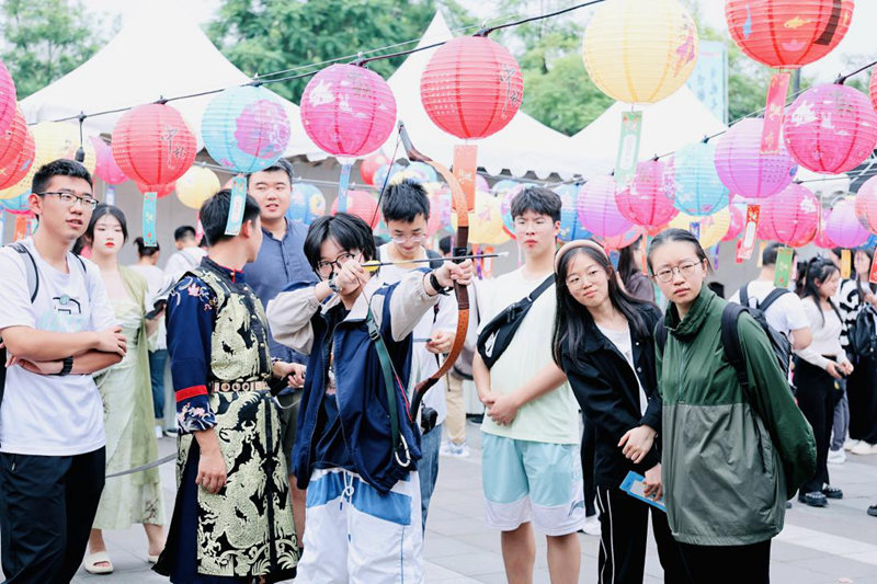 活动现场。学校供图