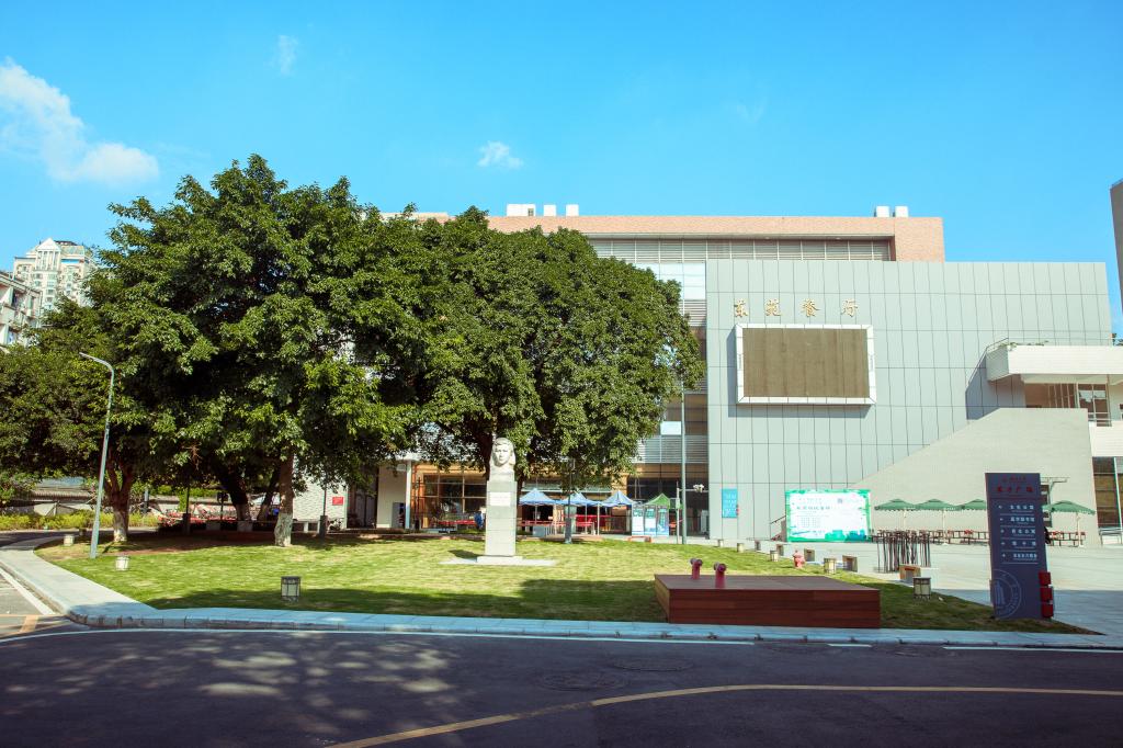 【视频·图集】魅力川大 美丽华西 欢迎校友回家-四川大学 Sichuan University