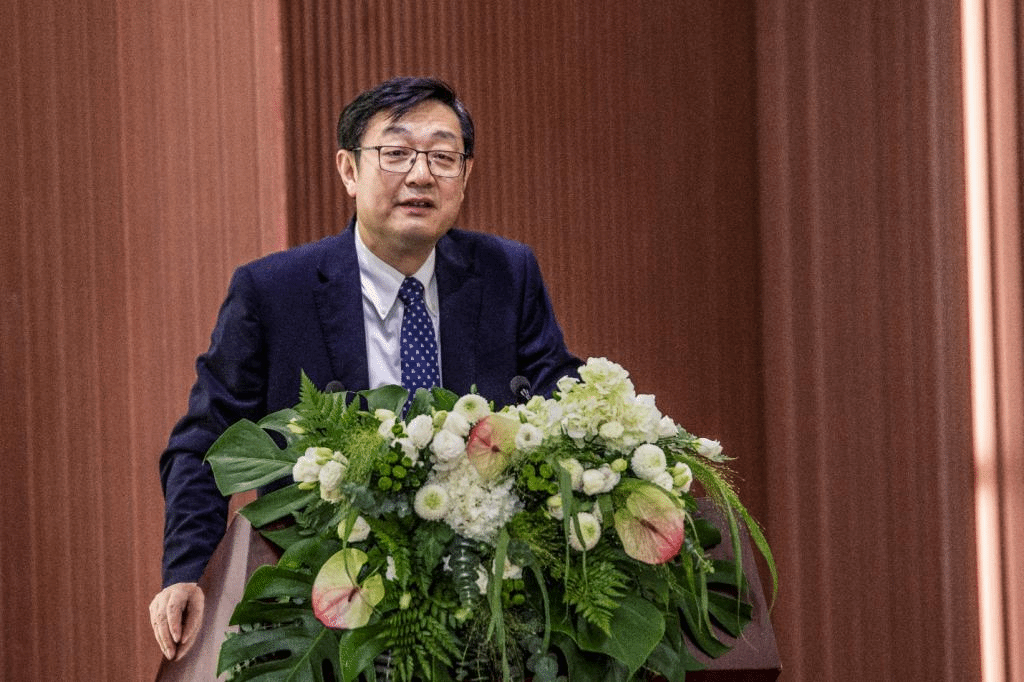 匹兹堡学院举行2021届毕业典礼深造率近90%
