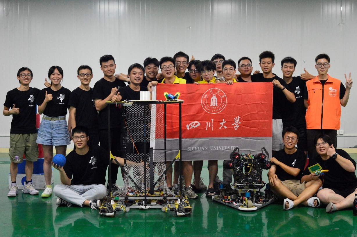 我校学子在第21届全国大学生机器人大赛ROBOCON赛事中夺得全国冠军