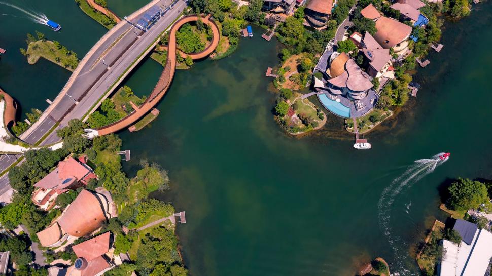 18F8B